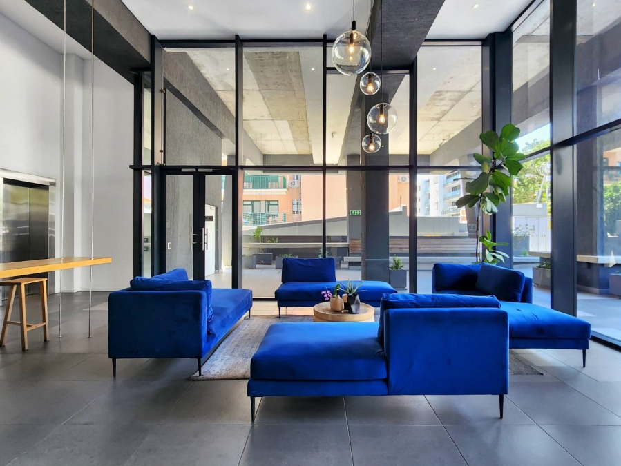 1 Bedroom Property for Sale in Sea Point Western Cape